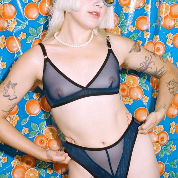 bully boy  VIVIENNE BRA - BLACK - Picture 1 of 3